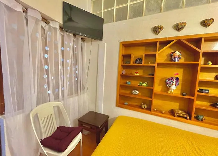 Casa Miss Mercedes, Calle Adelita, Ground Floor Zihuatanejo
